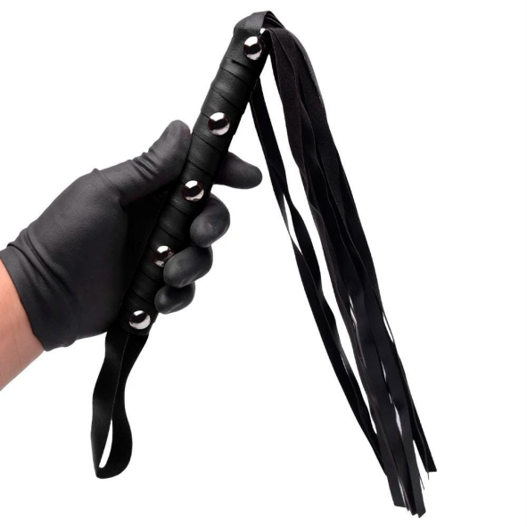 Chicote Couro Com Rebites Metálicos Youvibe