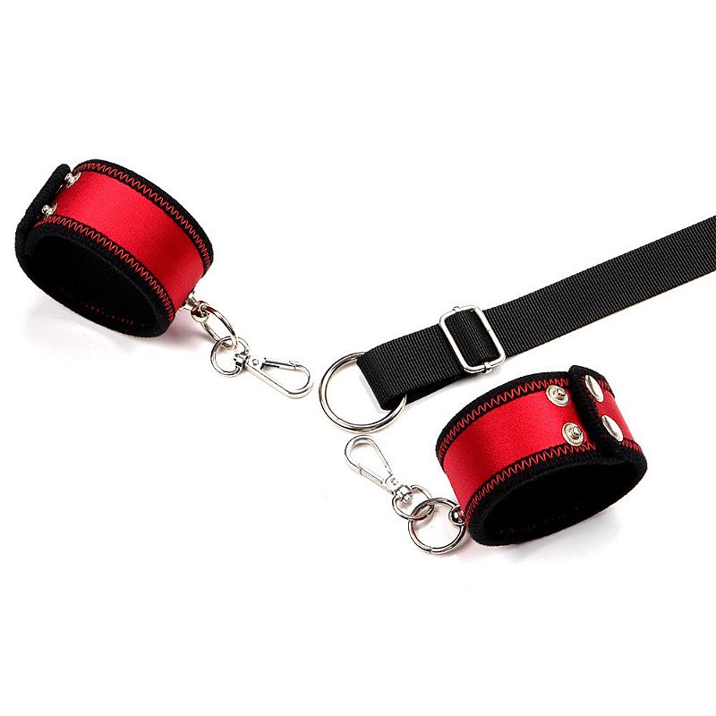 Kit Sado com Coleira e Algemas / Venda e Grampo de mamilo