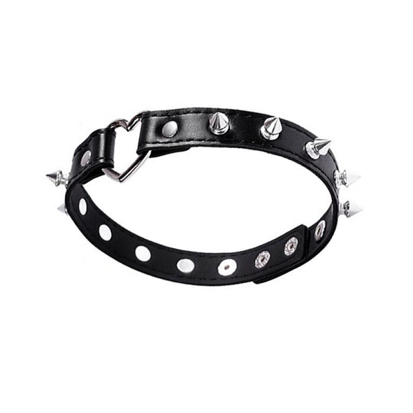 Coleira Choker com Coração e Pinos