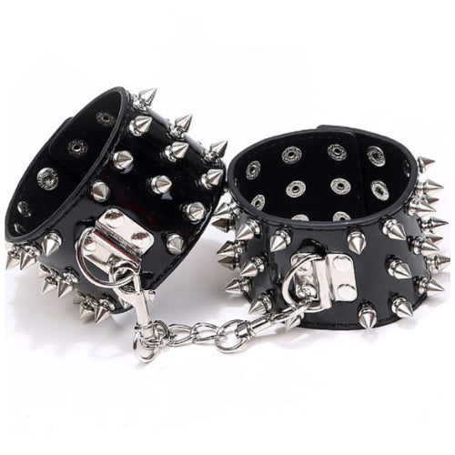 Algema com Corrente e Fivelas com Pinos