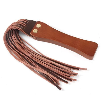 Chicote com Cabo de Madeira